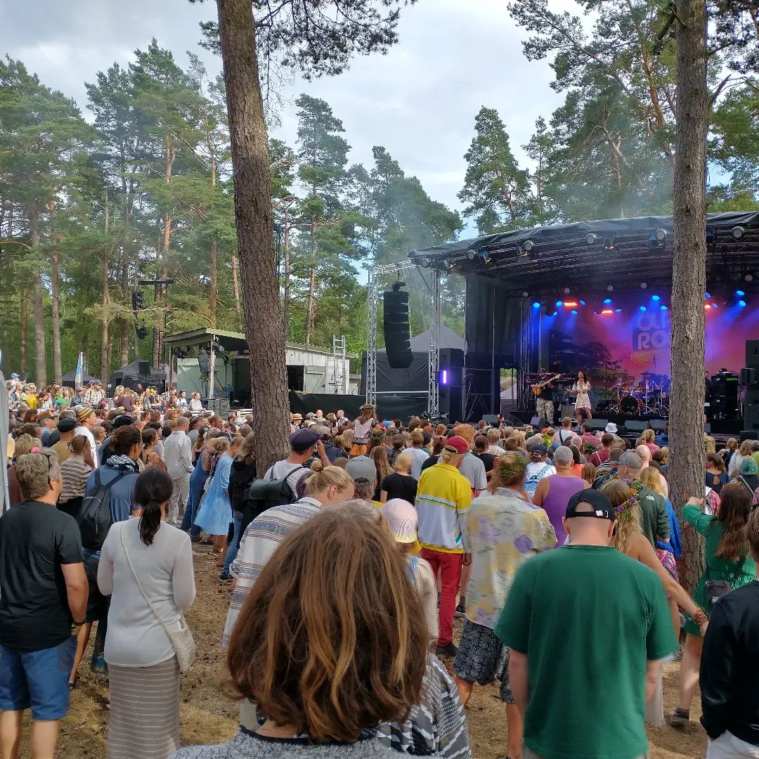 Waiting for @therealsystersol at @olandroots